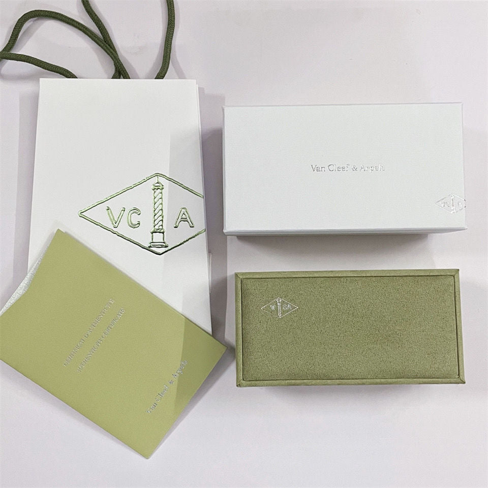 VA Kleeblatt Armband Halskette Ring Box Geschenktüte