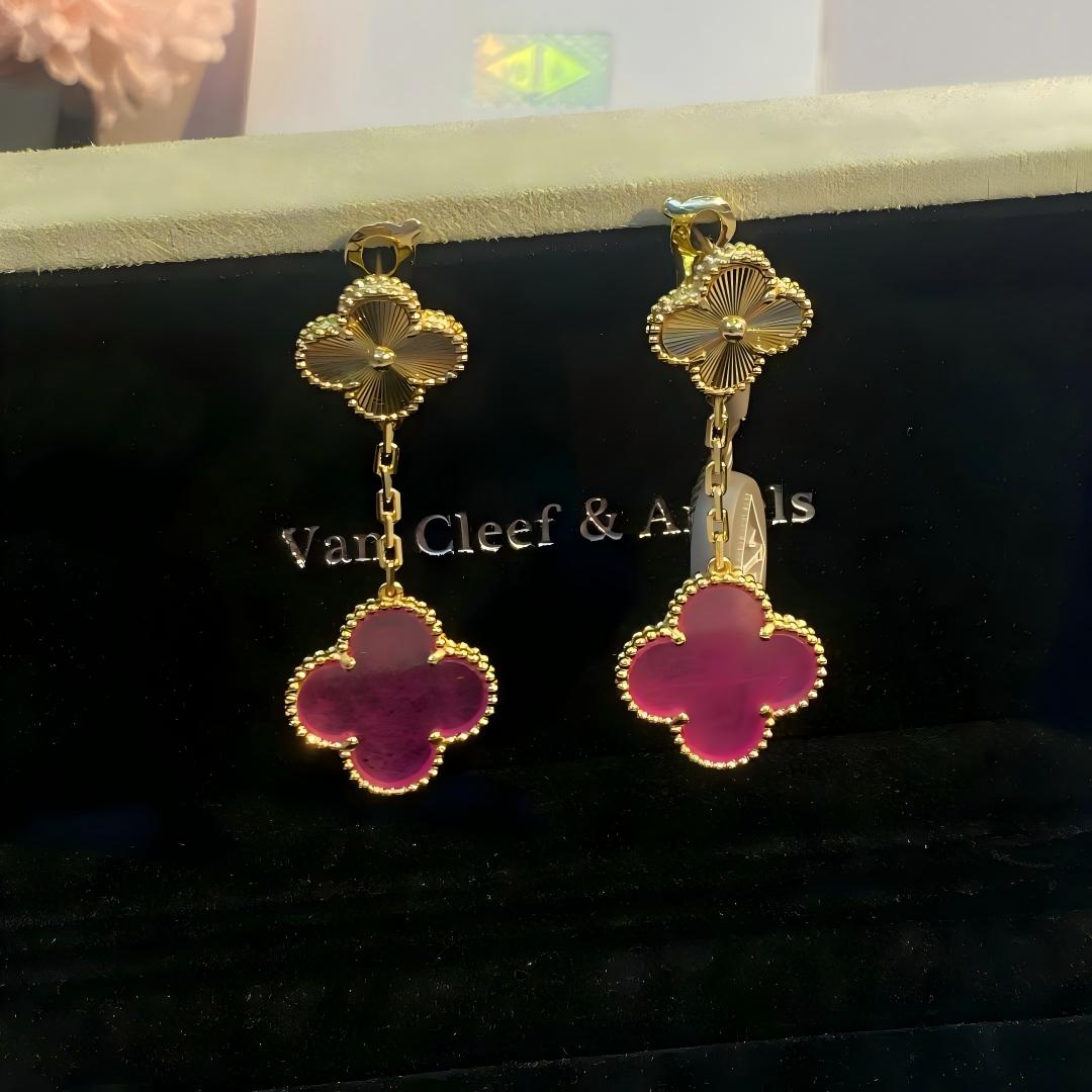 [Vicky]NEW CLOVER 2 MOTIF PINK ENAMEL EARRINGS