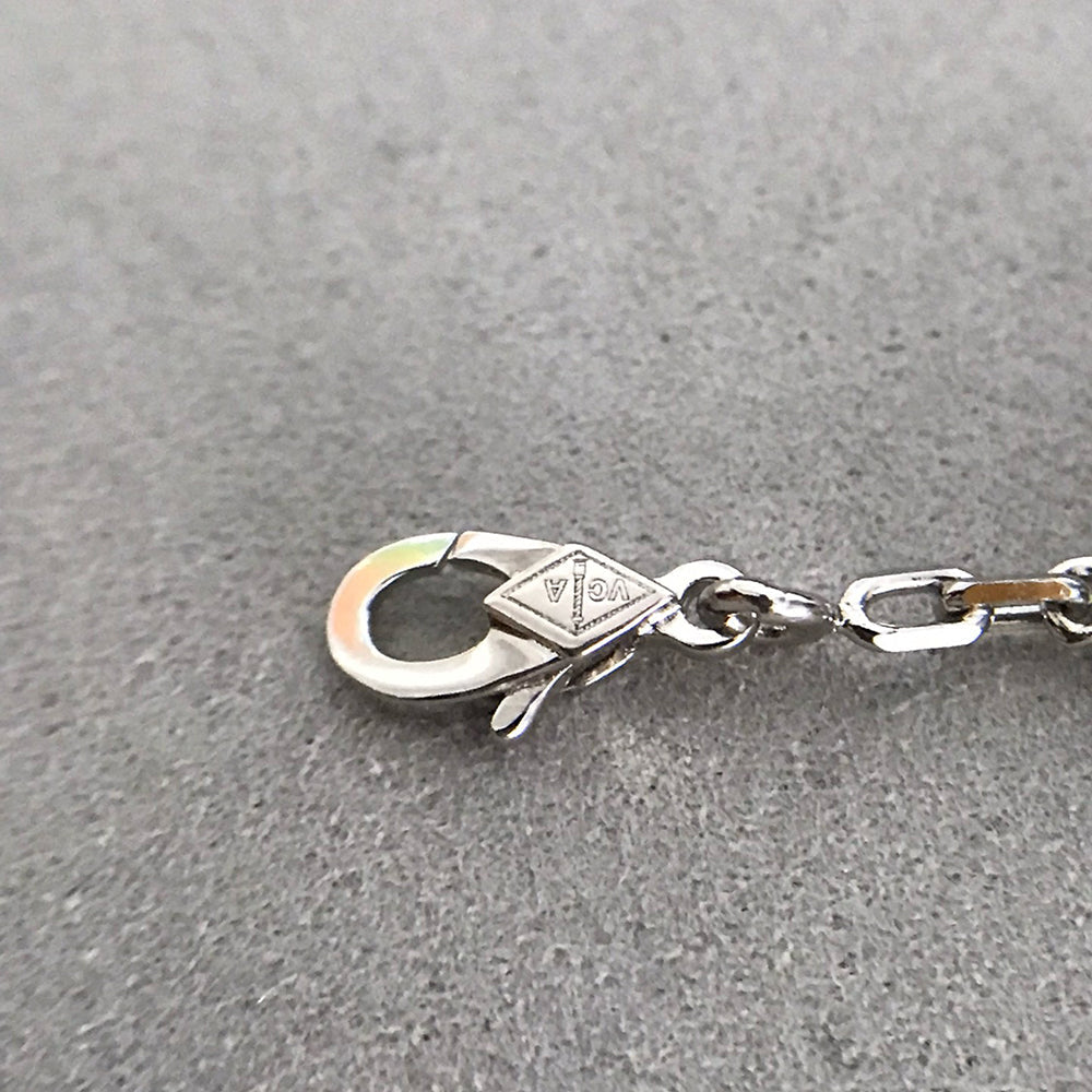 [Vicky] CLOVER 5 MOTIF ONYXS BRACELET COLLECTION