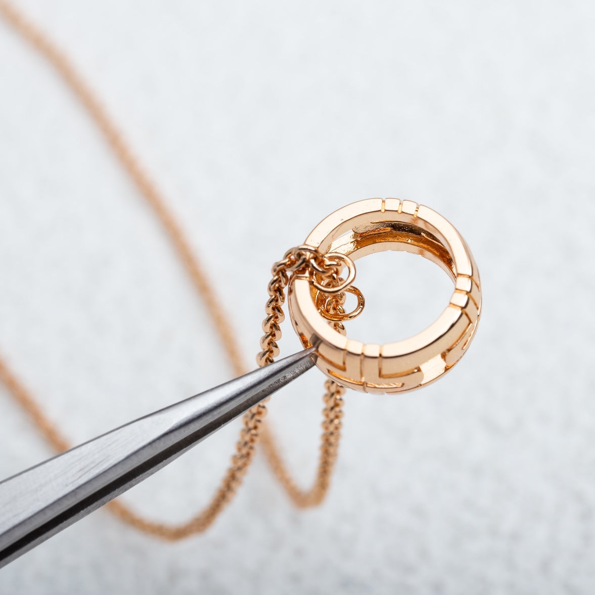 [Vicky]PARENTESI NECKLACE PINK GOLD