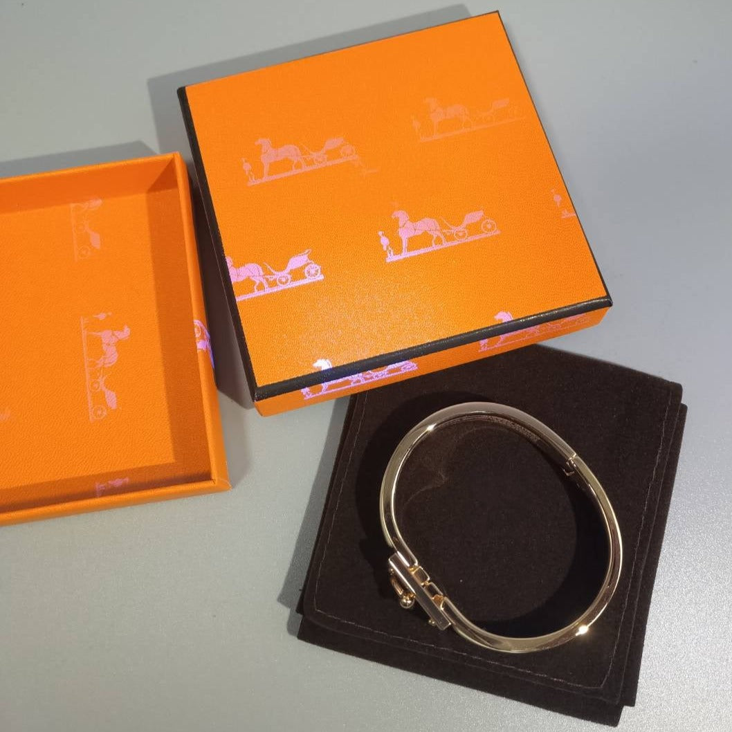 [Royal&Vicky]H YELLOW BRACELET