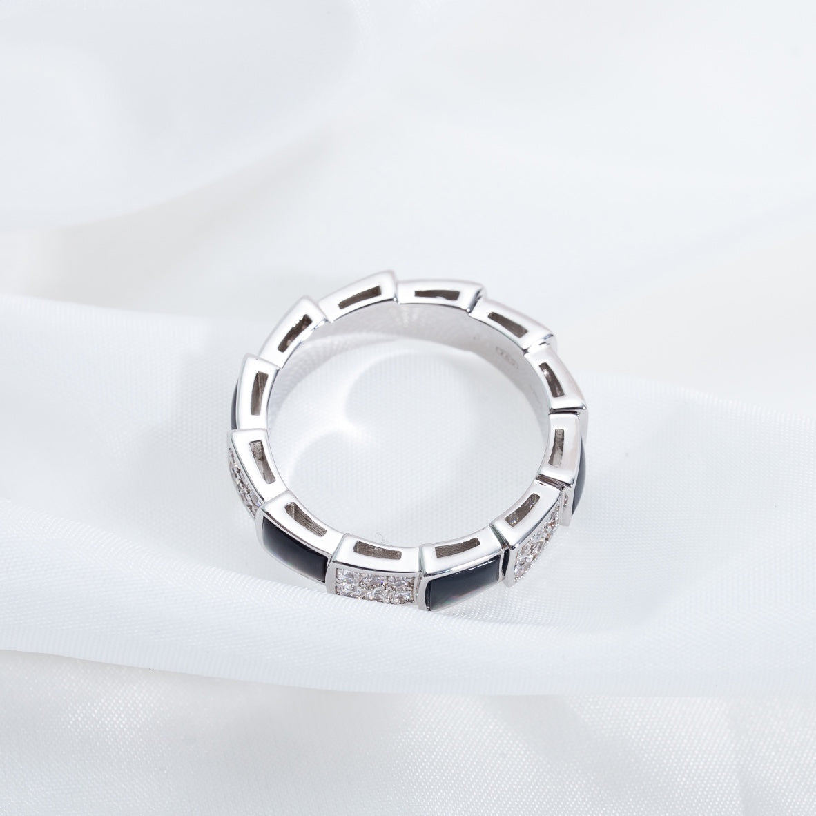 [Vicky]SERPENTI RING SILBER DIAMANT SCHWARZ MOP 4MM