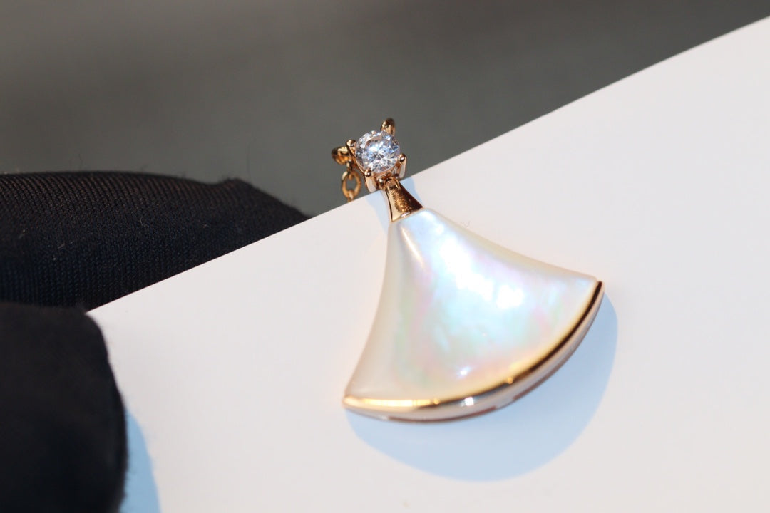 [Vicky]DREAM NECKLACE WHITE MOP PINK GOLD 1 DIAMOND