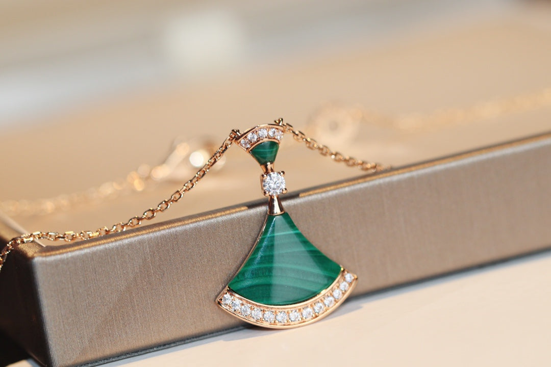 [Vicky]DREAM NECKLACE MALACHITE DIAMOND