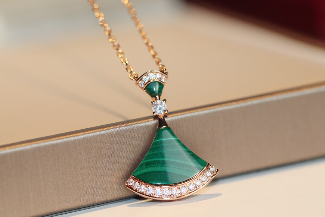 [Vicky]DREAM NECKLACE MALACHITE DIAMOND
