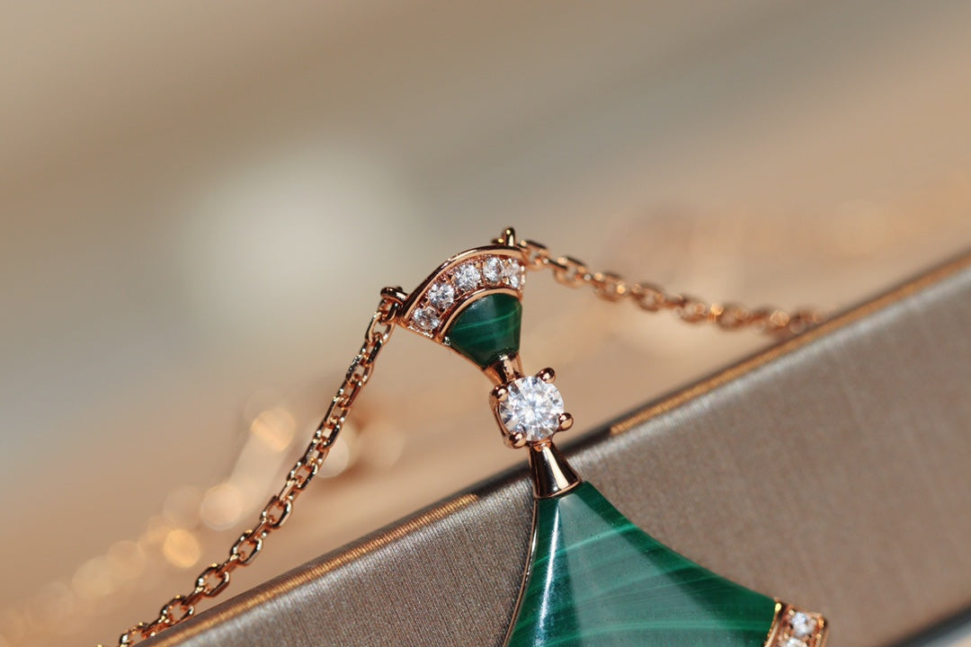 [Vicky]DREAM NECKLACE MALACHITE DIAMOND