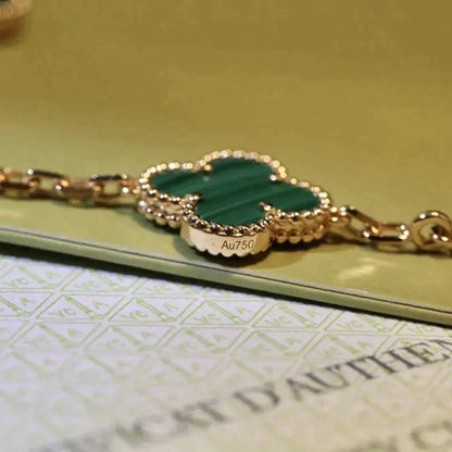 [Vicky] CLOVER 5 MOTIF MALACHITE BRACELET COLLECTION