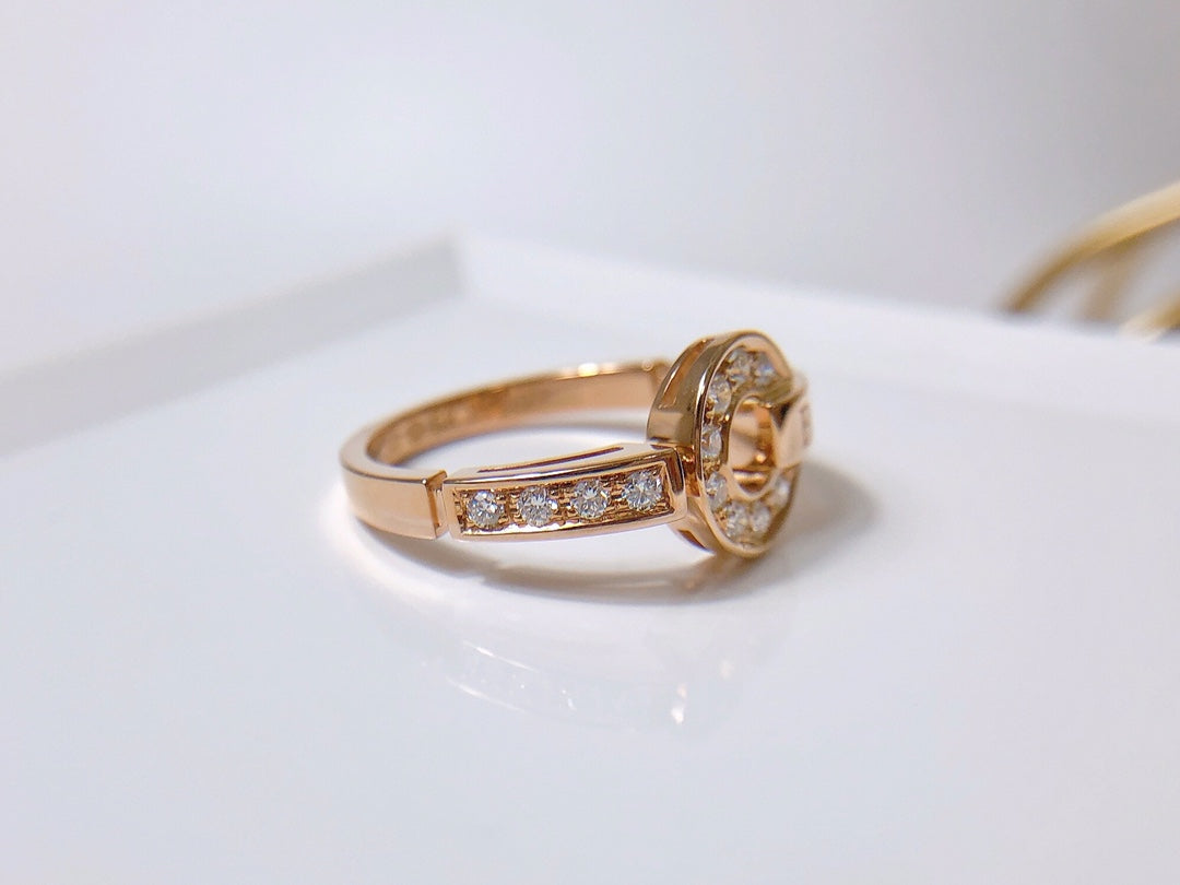[Vicky] TRAUMRING DIAMANT ROTGOLD