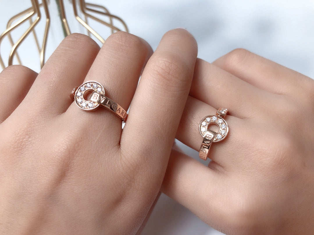 [Vicky] TRAUMRING DIAMANT ROTGOLD