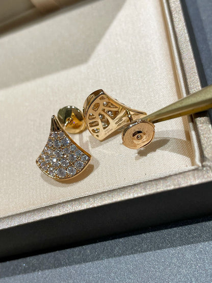 [Vicky]DREAM STUD EARRINGS DIAMOND