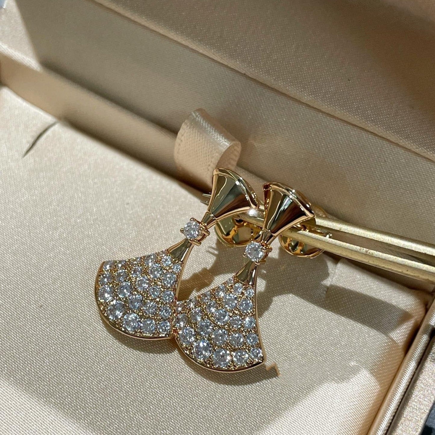[Vicky]DREAM EARRINGS DIAMOND