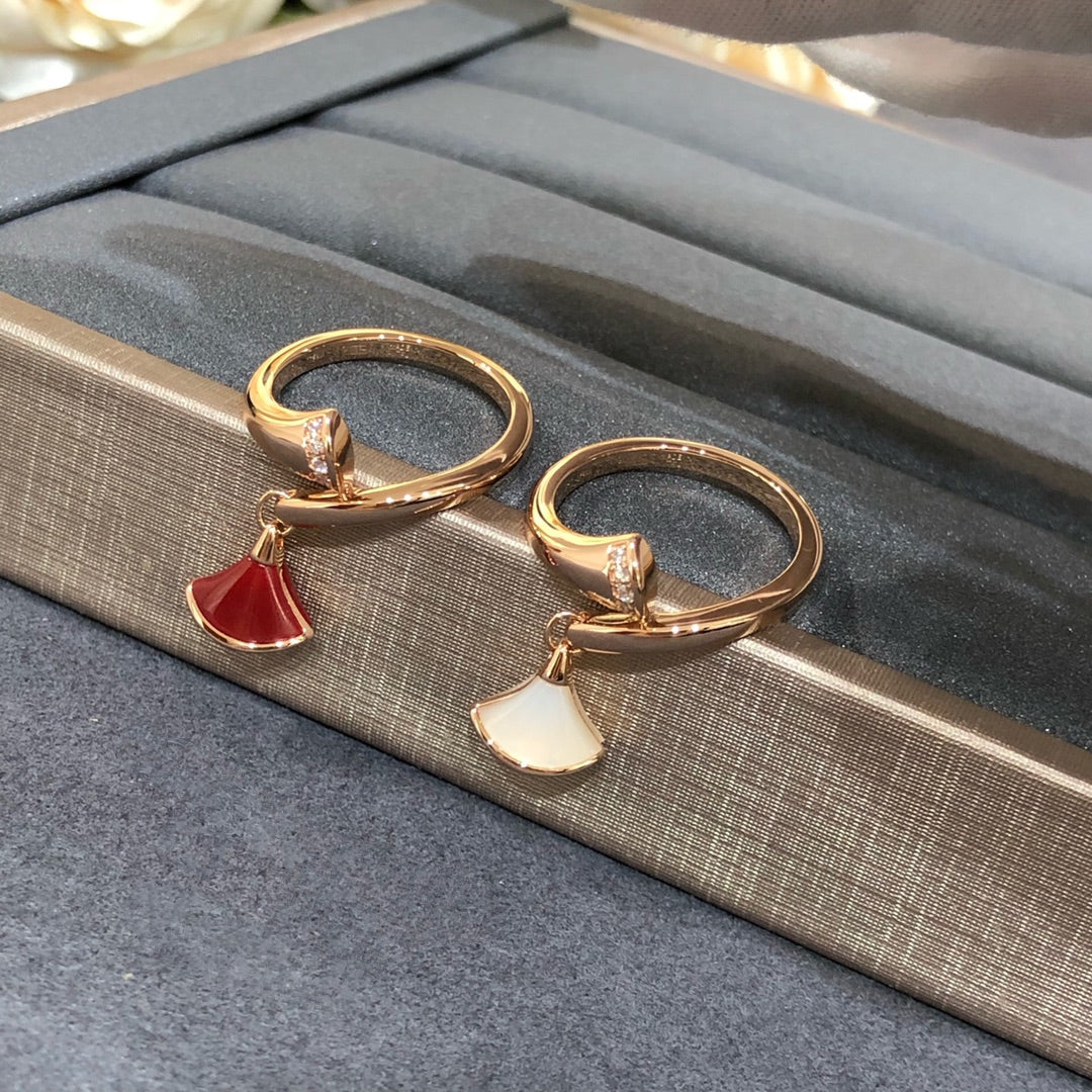 [Vicky]TRAUMRING ROTGOLD