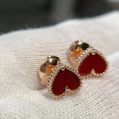 [Vicky]HEART CARNELIAN STUD EARRINGS