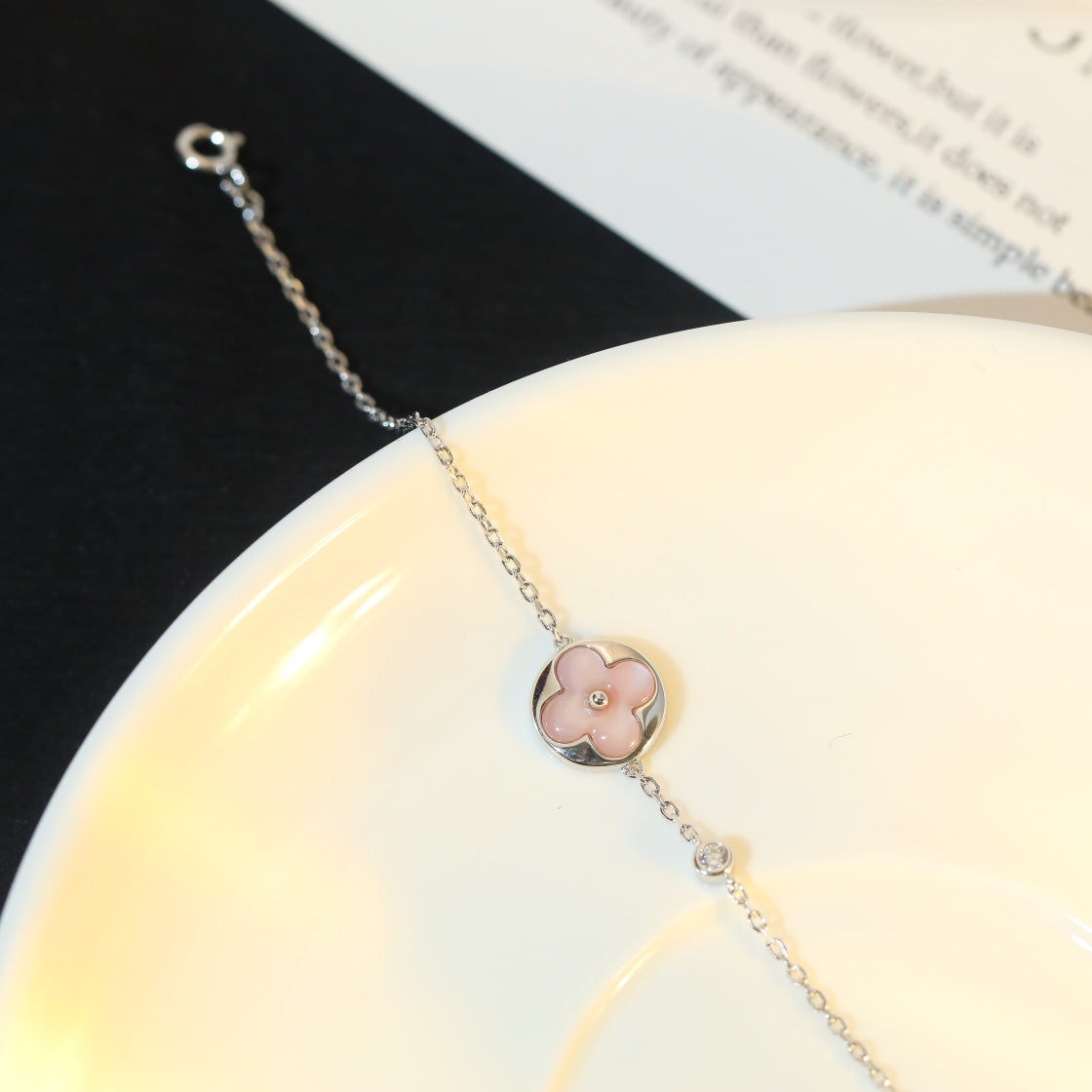 [Vicky]Sonnenmotiv Rosa Mop Silber Armband