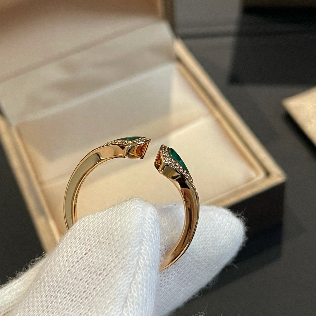 [Vicky] OFFENER RING AUS MALACHIT UND DIAMANT
