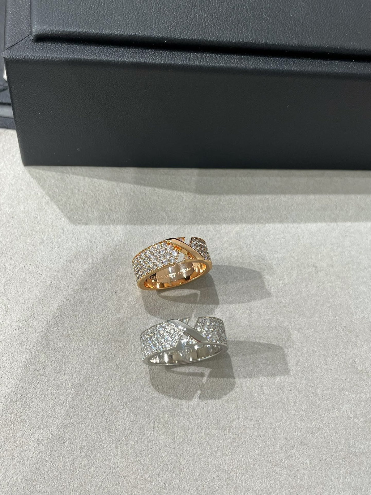 [Royal&Vicky]LIENS EVIDENCE  DIAMOND PAVED RING