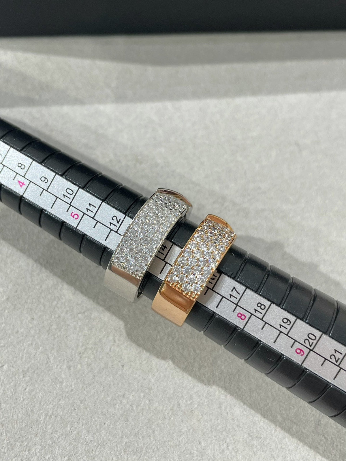 [Royal&Vicky]LIENS EVIDENCE  DIAMOND PAVED RING