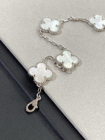 [Vicky]CLOVER SILVER MOP 5 MOTIF BRACELET