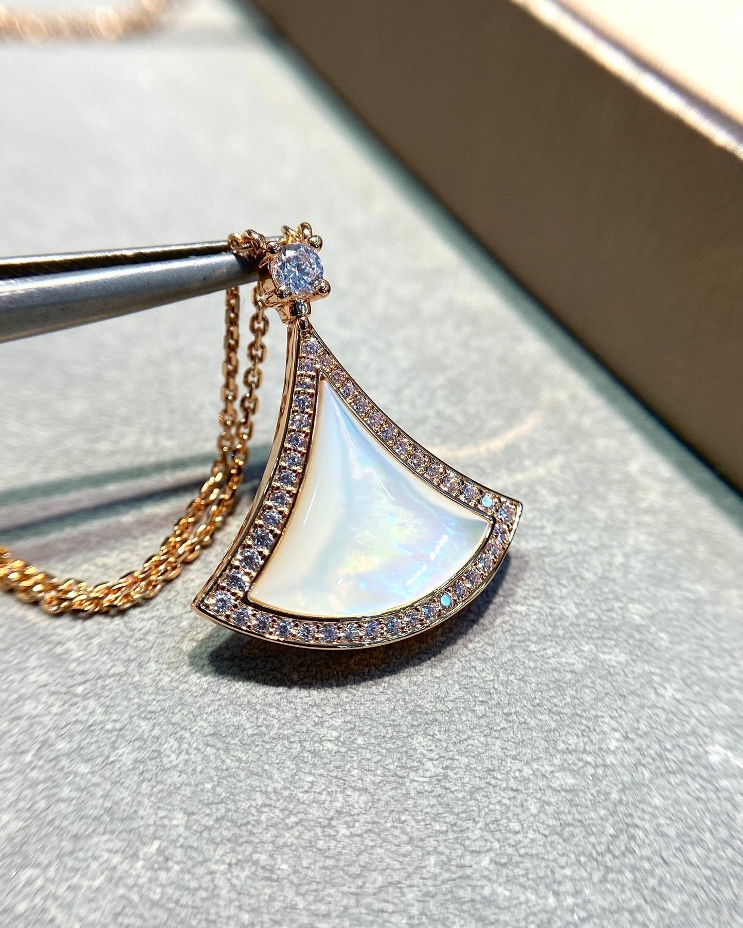 [Vicky]DREAM MOP DIAMOND PAVED PINK GOLD NECKLACE