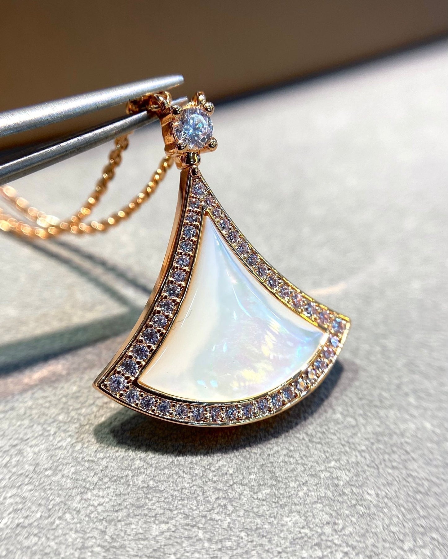 [Vicky]DREAM MOP DIAMOND PAVED PINK GOLD NECKLACE
