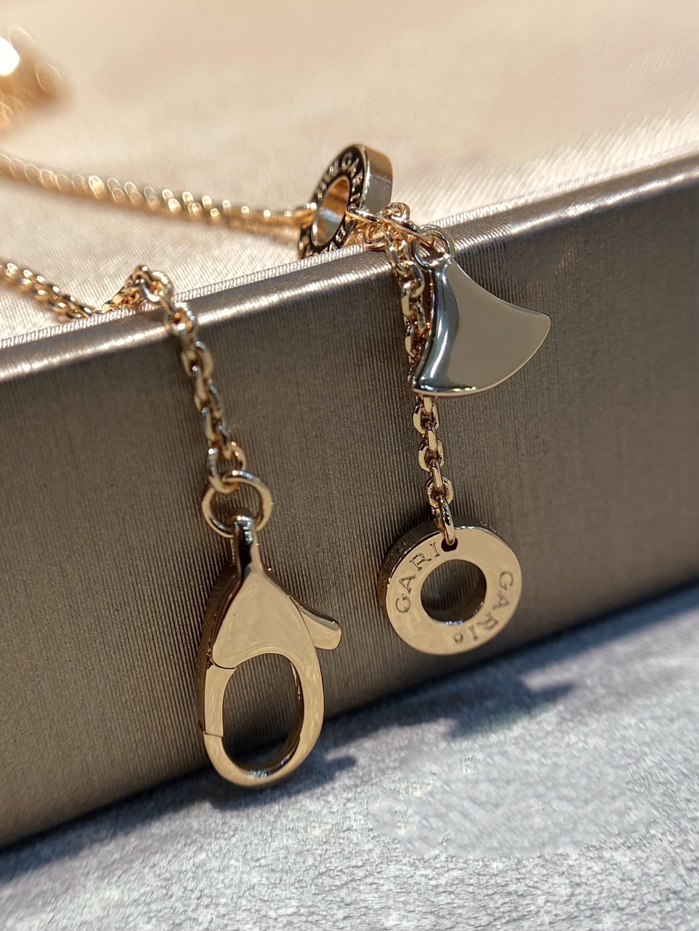 [Vicky]DREAM MOP DIAMOND PAVED PINK GOLD NECKLACE