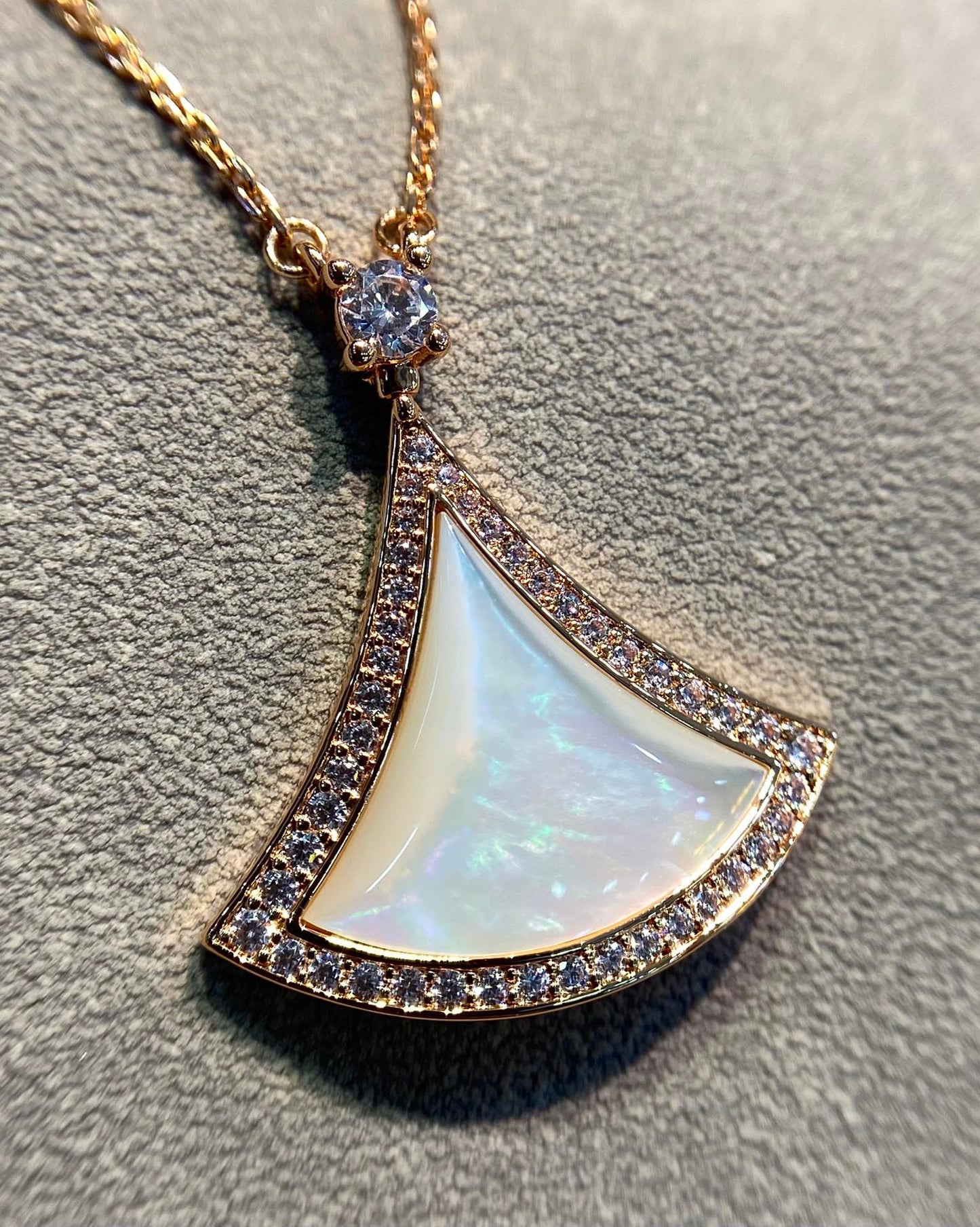 [Vicky]DREAM MOP DIAMOND PAVED PINK GOLD NECKLACE