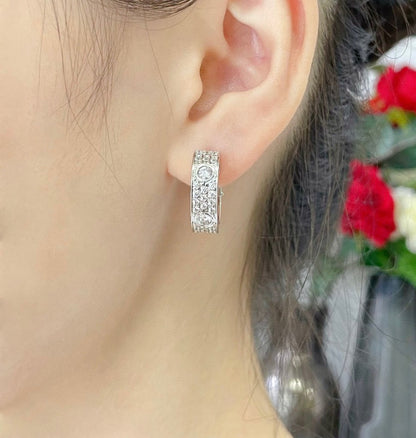 [Vicky]LOVE 5.5MM DIAMOND PAVED EARRINGS