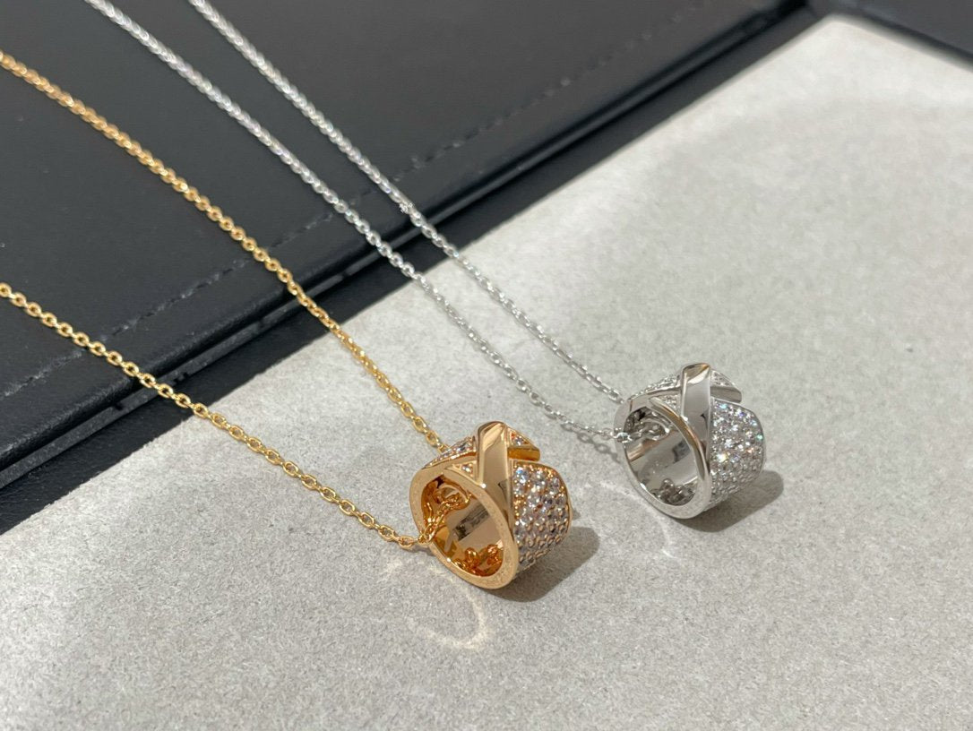 [Vicky] LIENS EVIDENCE DIAMANT-HALSKETTE