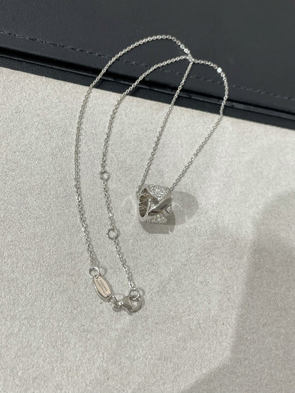 [Vicky] LIENS EVIDENCE DIAMANT-HALSKETTE