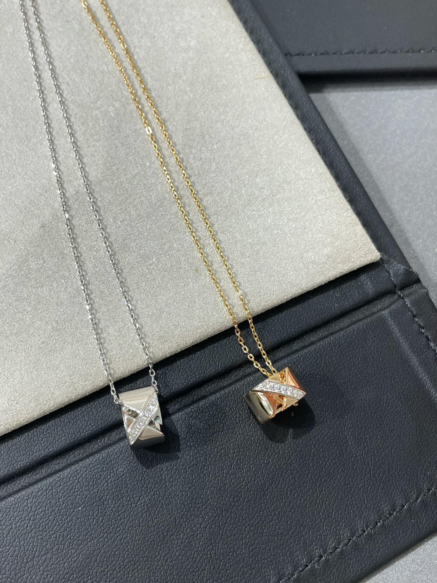[Vicky]Liens EVIDENCE Diamant-Halskette