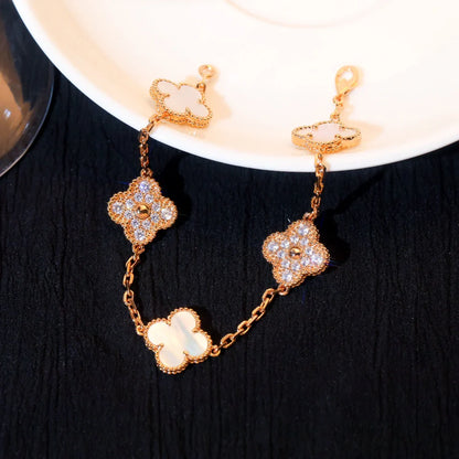 [Vicky]CLOVER WHITE PEARL MOP 5 MOTIF BRACELET COLLECTION