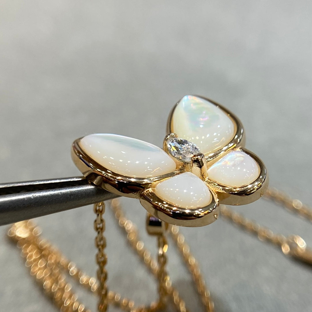 [Vicky]BUTTERFLY MOP DIAMOND NECKLACE