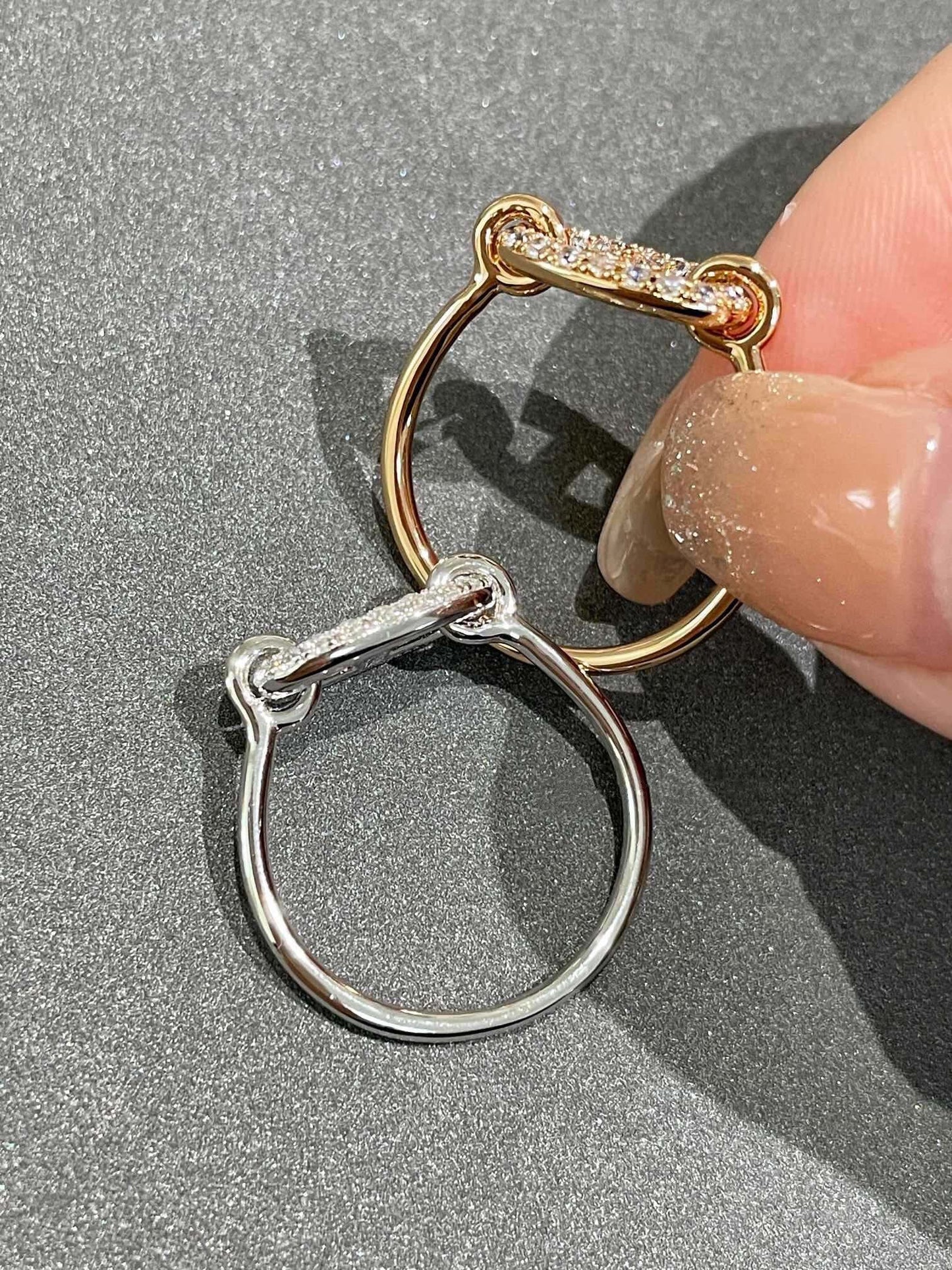 [Vicky]Runder kleiner Diamantring