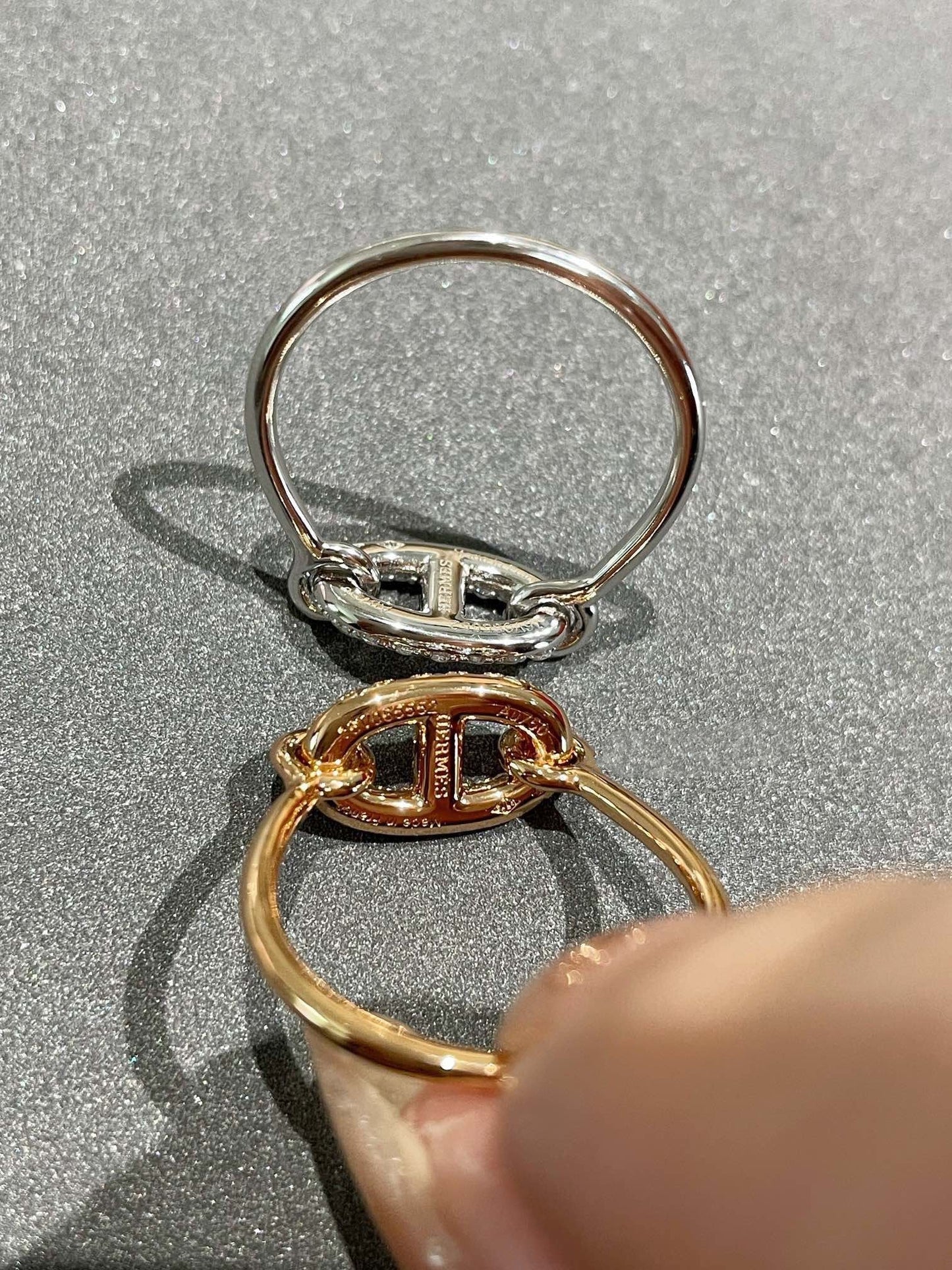 [Vicky]Runder kleiner Diamantring