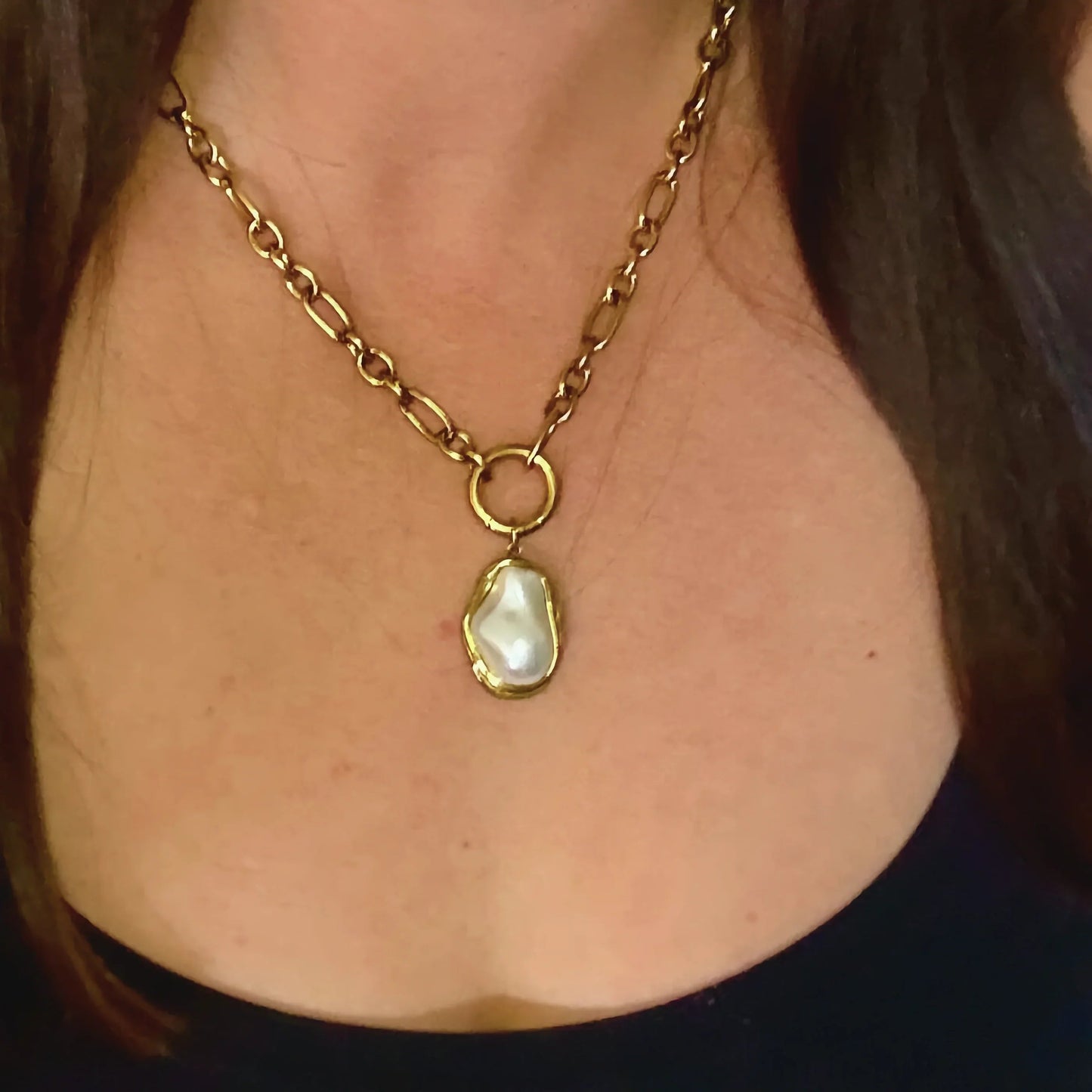 [Royal Vicky]Shelby Mother Of Pearl Pendant