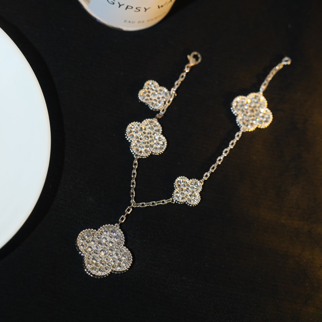 [Vicky]CLOVER BRACELET 5 MOTIF SILVER DIAMOND PAVED