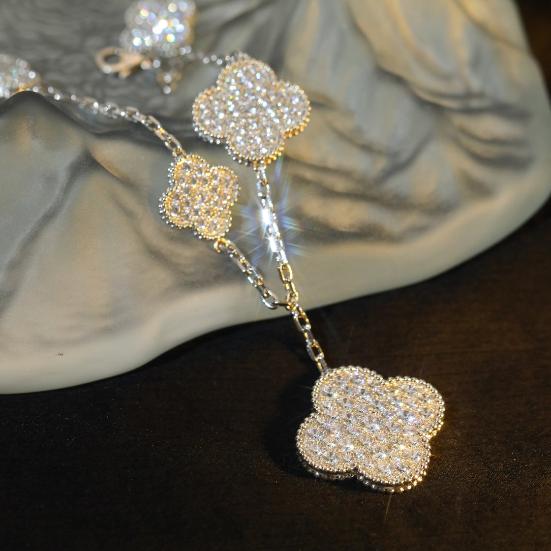 [Vicky]CLOVER BRACELET 5 MOTIF SILVER DIAMOND PAVED