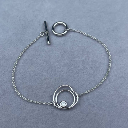 [Vicky]HOLLOW HEART SINGLE DIAMOND BRACELET