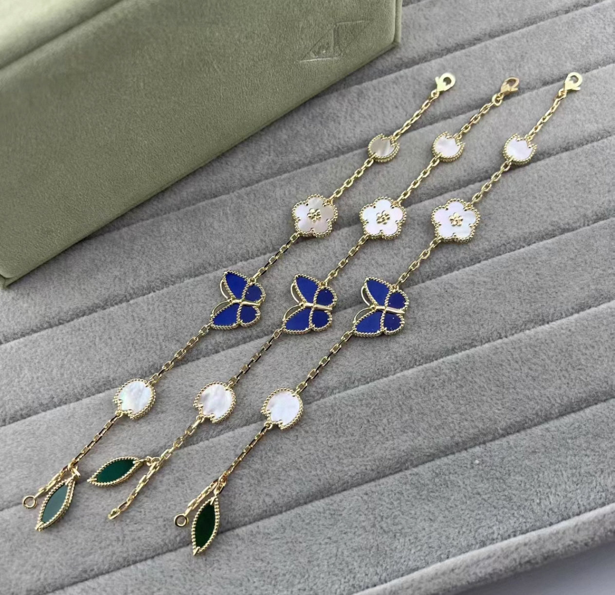 [Vicky Jewelry ]LUCKY SPRING GOLD BLUESTONE WHITE MOTHER-OF-PEARL BRACELET