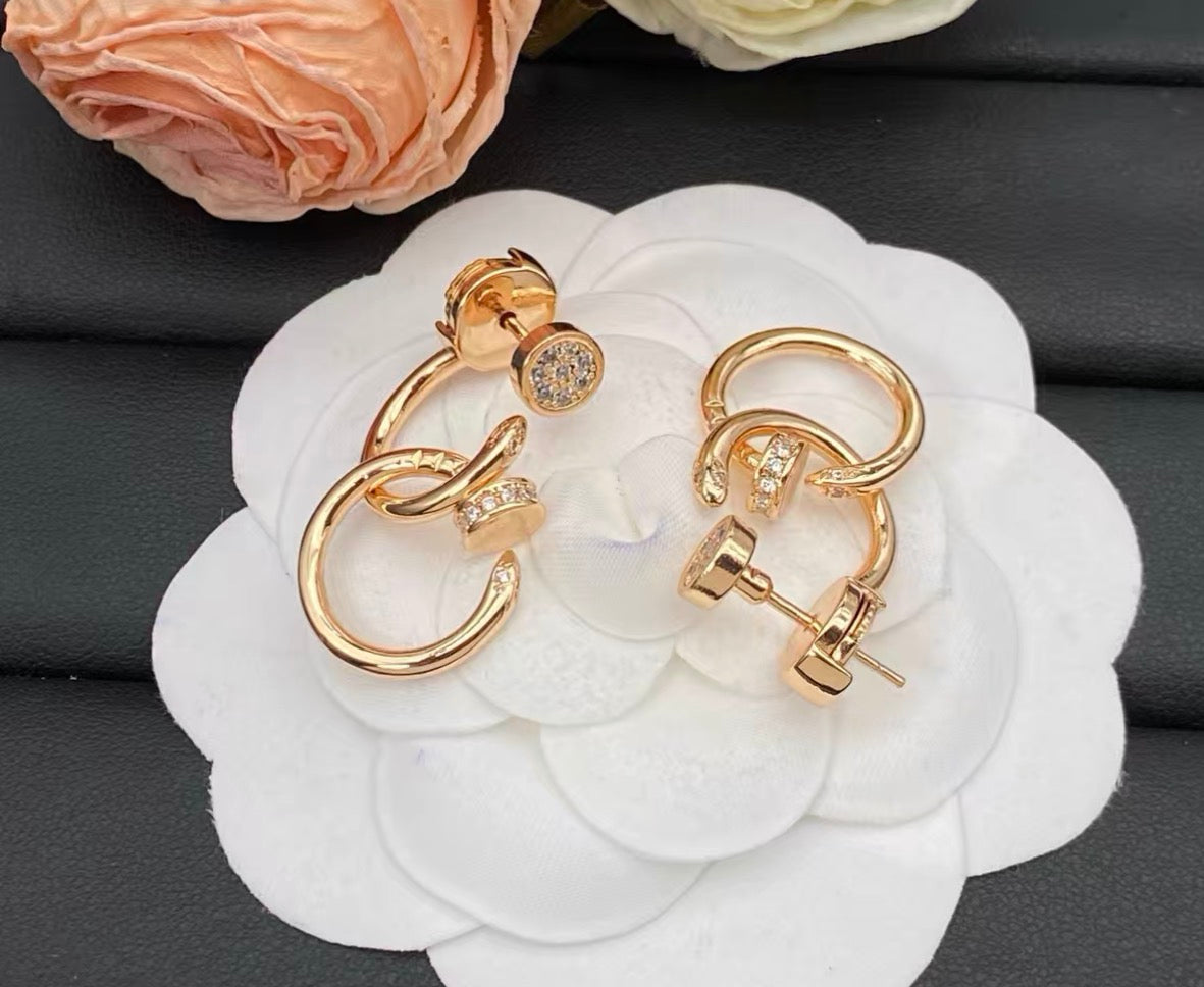 [Vicky]NAIL COLLECTION DIAMOND SET DOUBLE HOOP EARRINGS