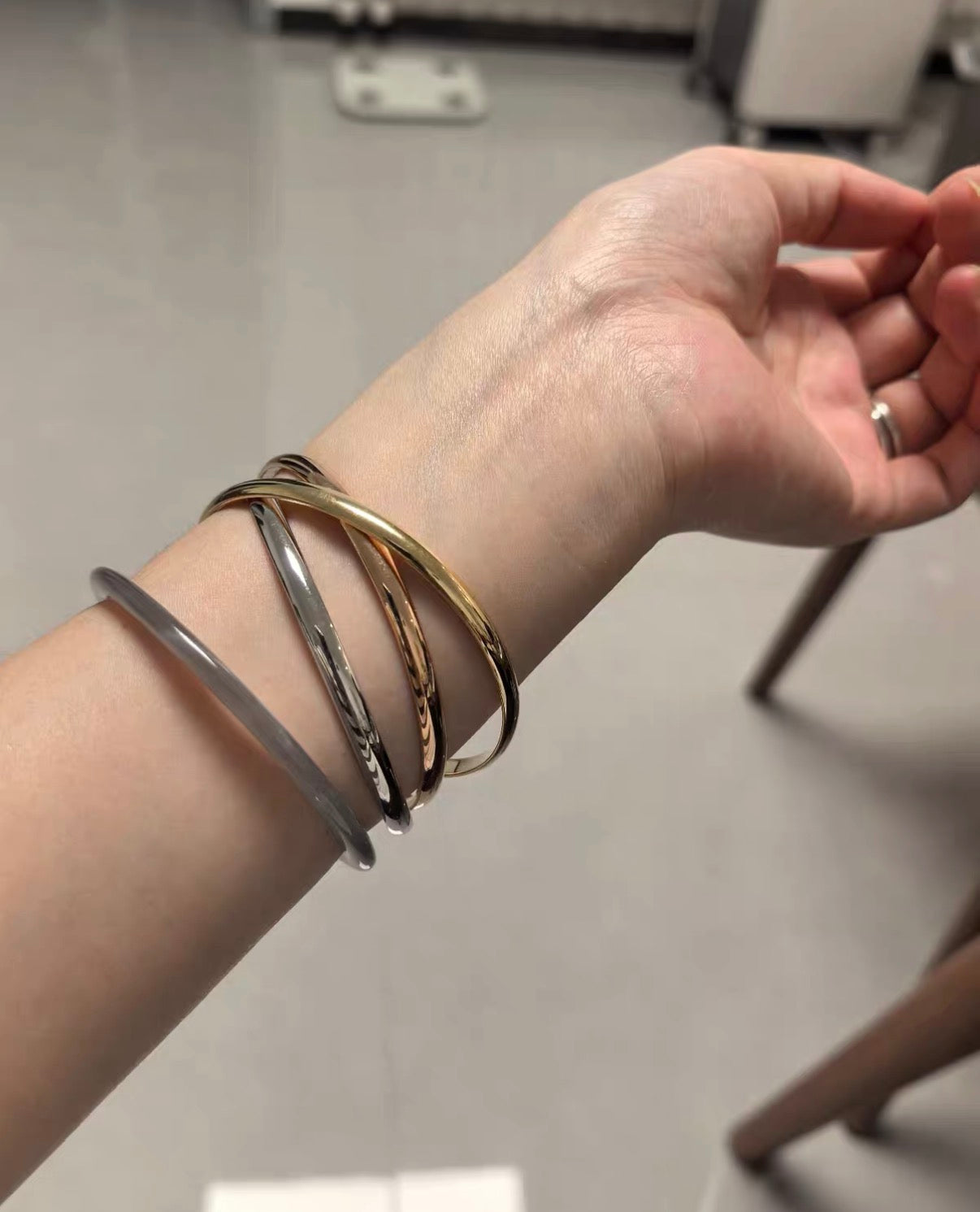 [Max]TRINITY COLLECTION CLASSIC THREE-COLOUR GOLD TRIPLE BAND BANGLE
