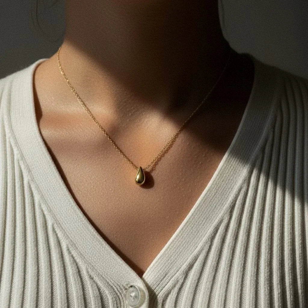 [Royal Vicky]Marcelline Gold Teardrop Pendant