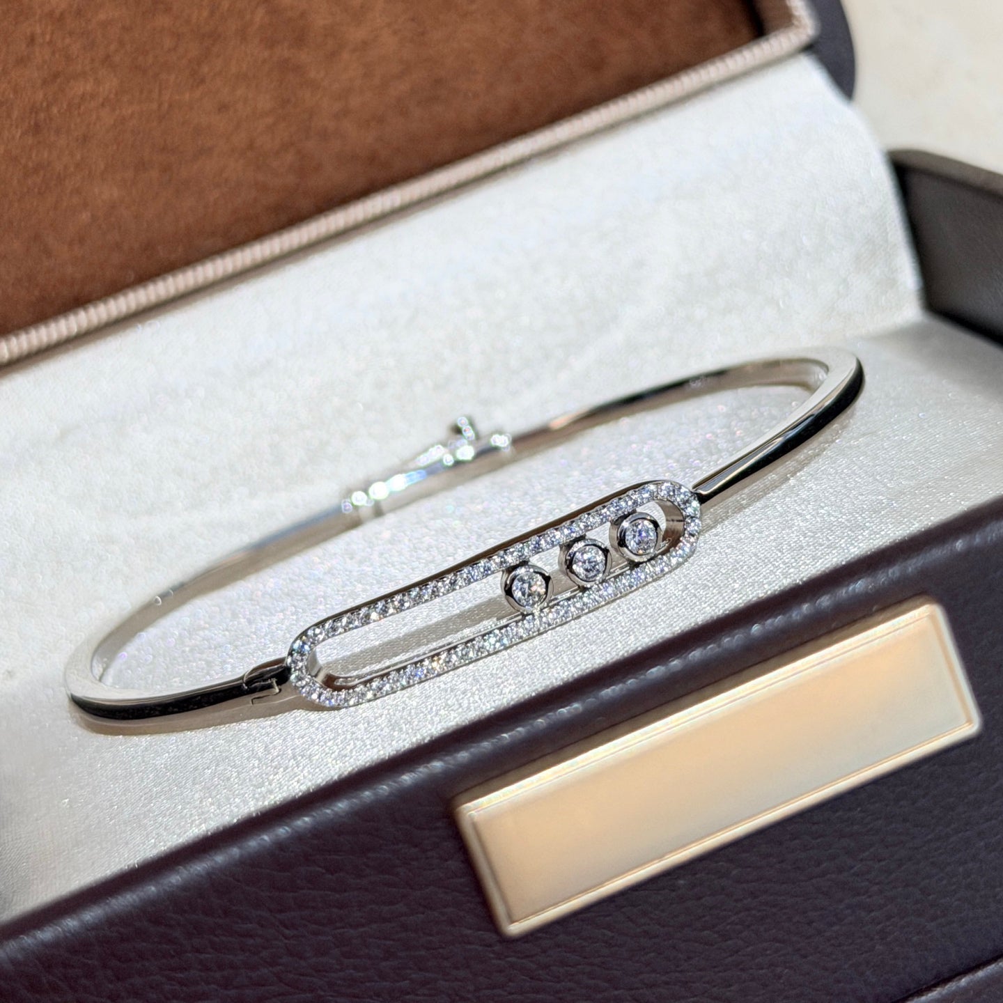 [Vicky]Move Pavé Diamond Bangle Bracelet M