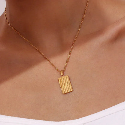 [Royal Vicky]Dahlia Gold Necklace