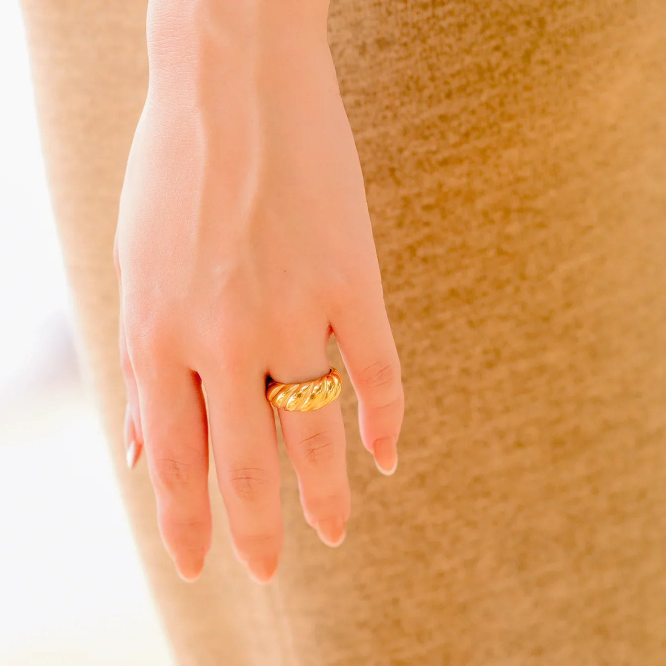 [Royal Vicky]Amaia Gold Croissant Ring
