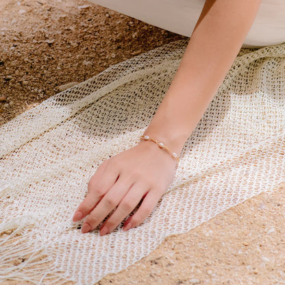 [Royal Vicky]Coralie Freshwater Pearl Bracelet