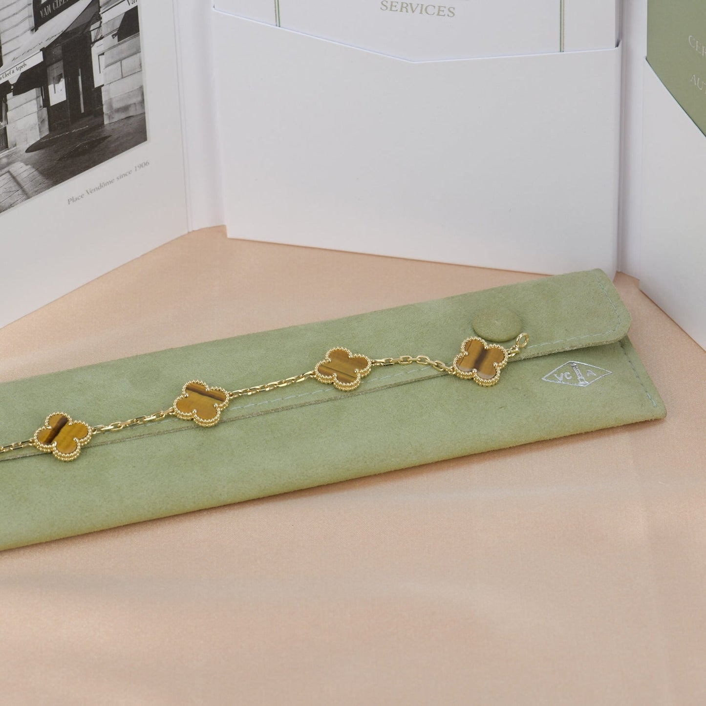 [Vicky]CLOVER  5 MOTIFS TIGER EYE BRACELET