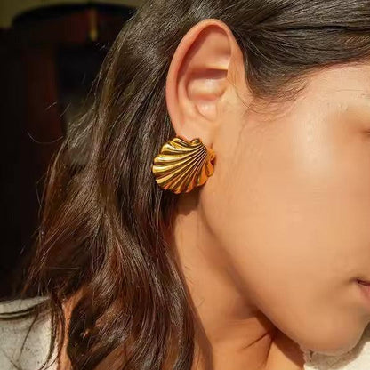 [Royal Vicky]Bayside Gold Seashell Earrings