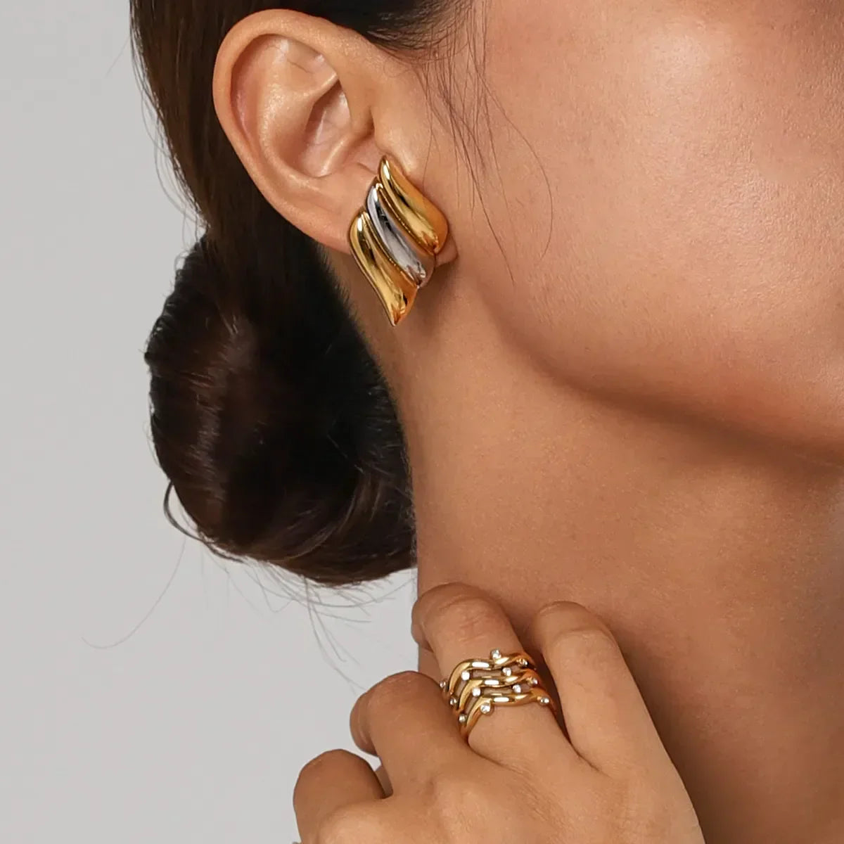 [Royal Vicky]Vera Gold Earrings