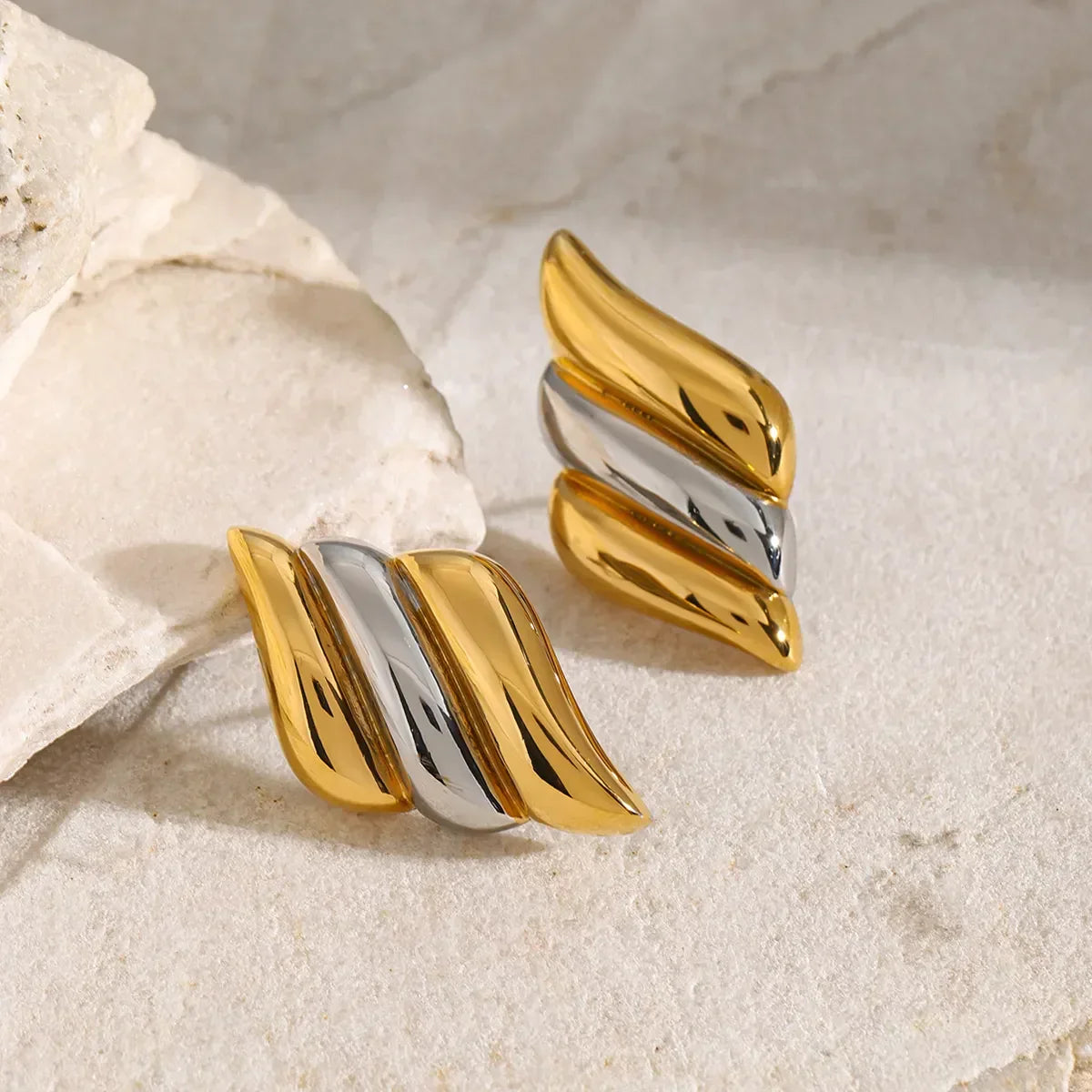 [Royal Vicky]Vera Gold Earrings